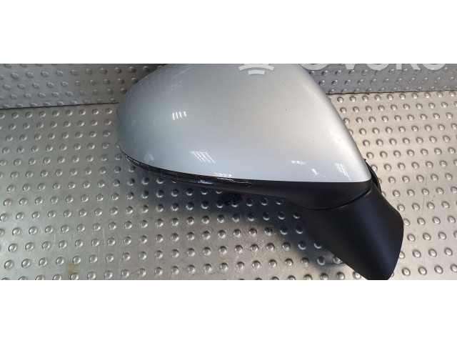 Zpětné zrcátko Volkswagen Touareg II 2013