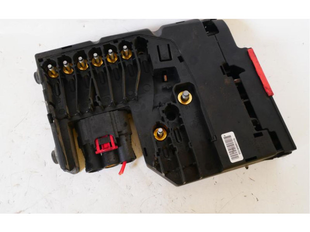 Pojistková skříňka A2125400581 Mercedes-Benz E AMG W212 2009