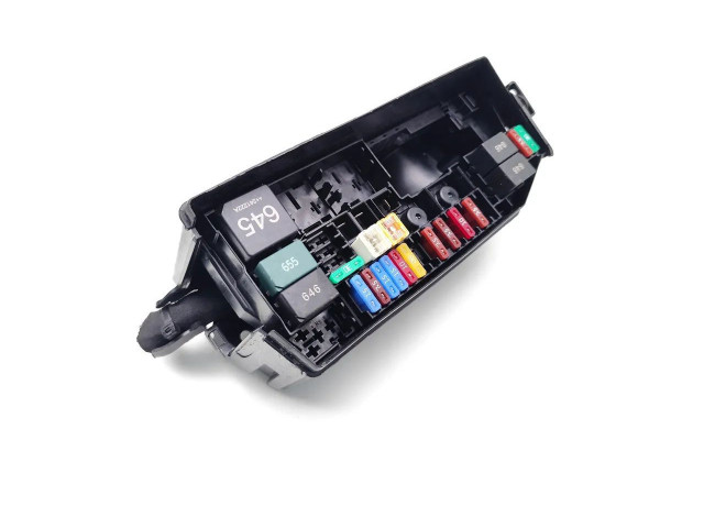 Блок предохранителей Audi A1