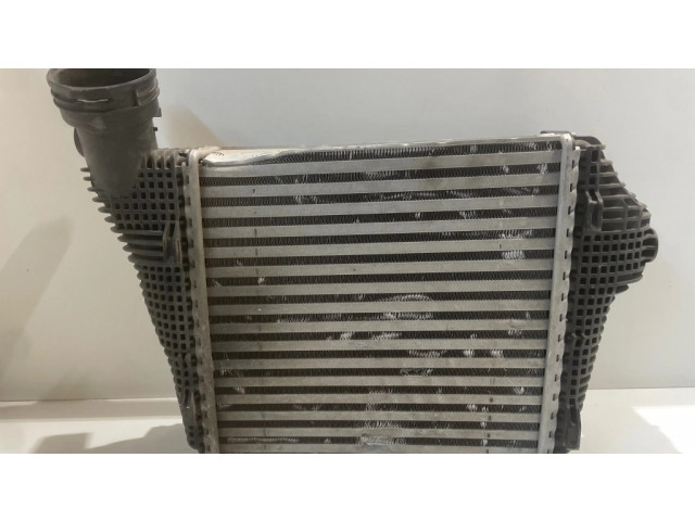 Интеркулер 95B145804B Porsche Macan 3.0