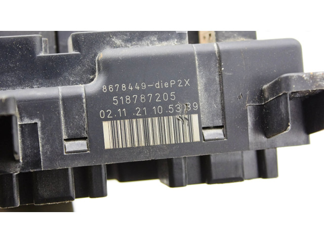 Блок предохранителей 518787205 Volvo V70