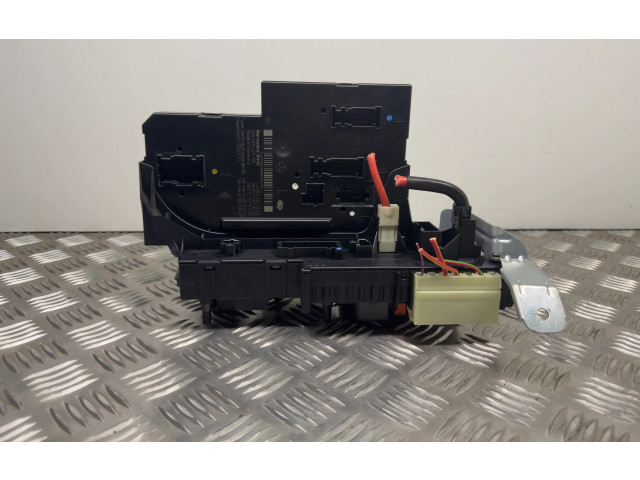 Pojistková skříňka 2049001202, 2045459032 Mercedes-Benz C W204 2009