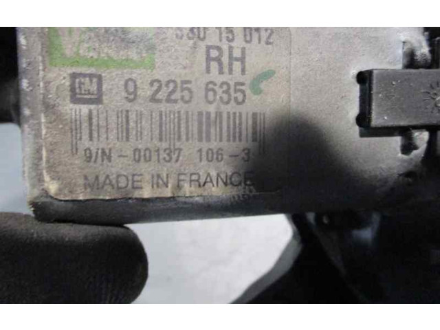 Моторчик заднего дворника 9225635    Opel Combo C