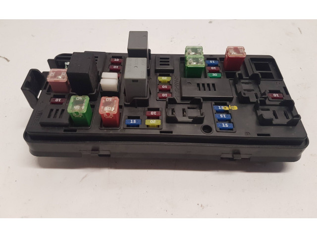 Блок предохранителей  95020934, 0106   Chevrolet Spark    