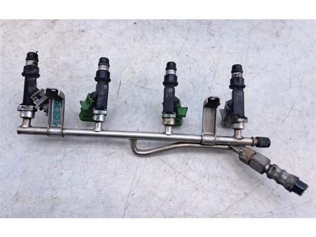 Топливная рампа 25313846 Opel Combo C для двигателя Y16YNG