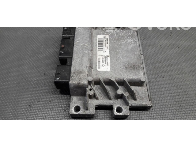 Блок управления двигателем Блок управления S120200113 Renault Twingo II