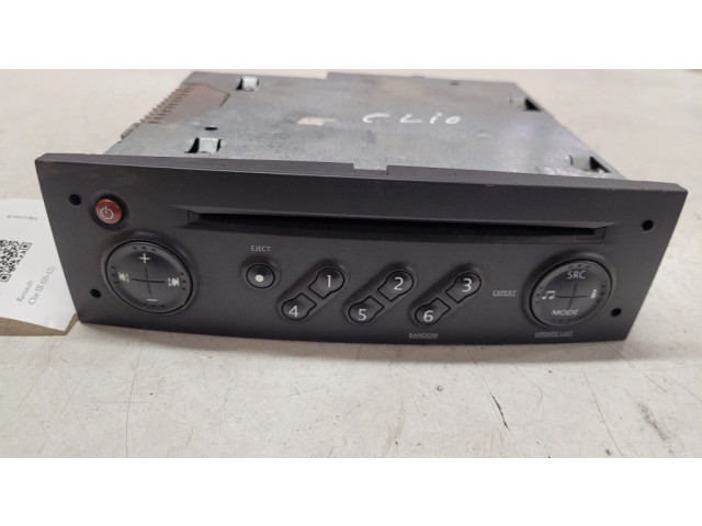 Радио/ проигрыватель CD/DVD / навигация