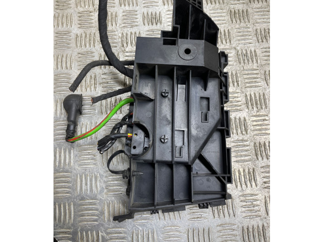 Pojistková skříňka HG9T14A301AA, K067R Ford S-MAX 2017