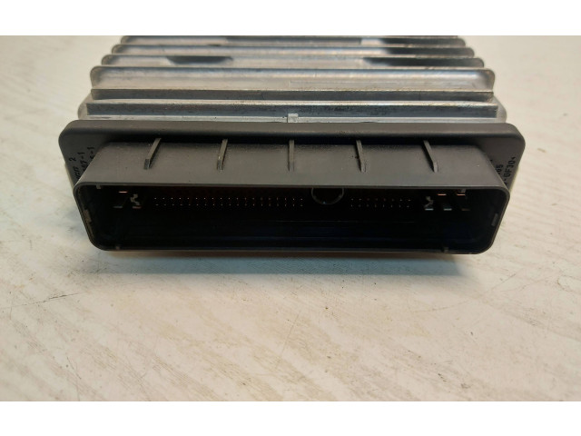 Блок управления двигателя 2M5A12A650PF, 12220510   Ford Focus