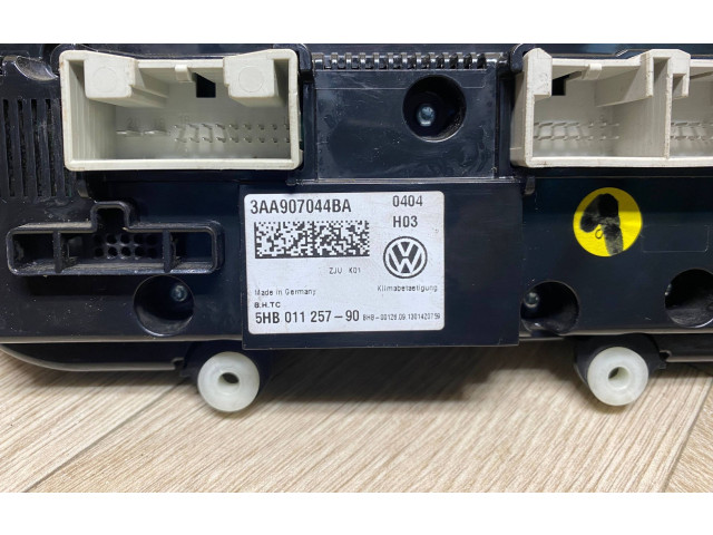 Блок управления климат-контролем 3AA907044BA, 5HB011257   Volkswagen PASSAT B7