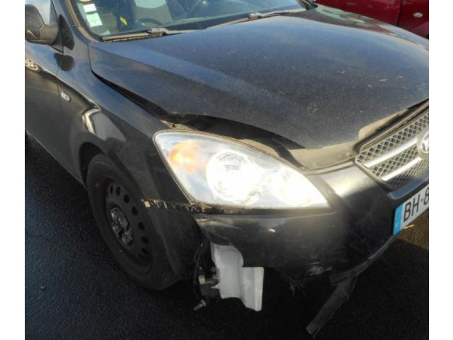 Дисплей    957101H100   KIA Ceed