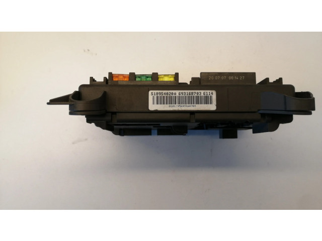 Pojistková skříňka 518954020A BMW X5 E70 2008