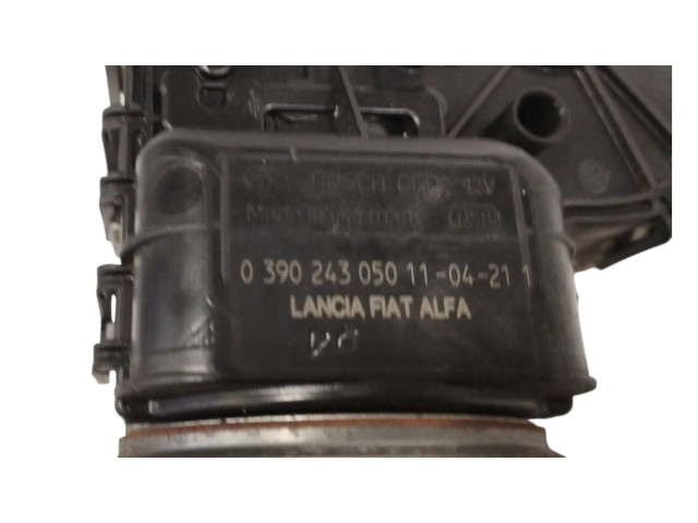 Моторчик дворников 0390243050    Alfa Romeo Giulietta