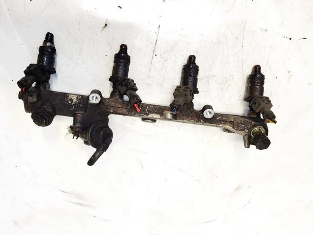 Топливная рампа    Rover 620 2.0 