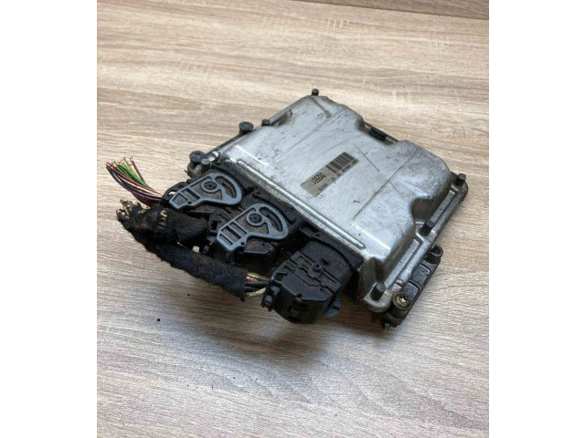 Блок управления двигателем Блок управления 9650931380, 0281011247   Peugeot Expert
