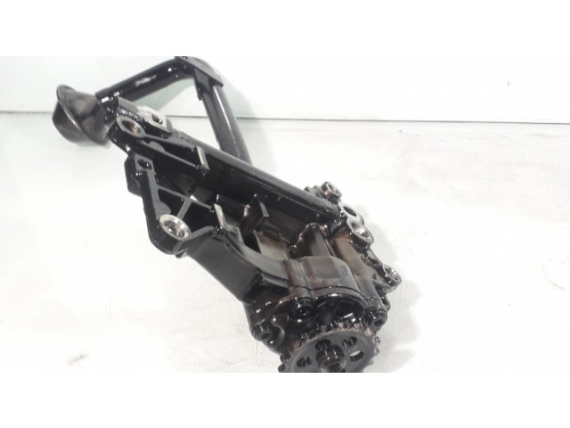 Масляный насос B 7789838 BMW X5 E53 3.0