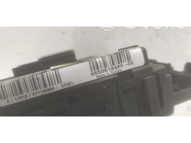 Pojistková skříňka Řídící jednotka BSM    Citroen Berlingo 2003