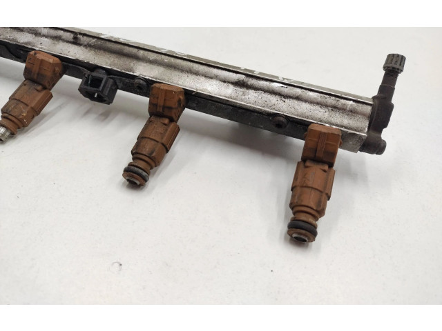 Топливная рампа Volvo XC90