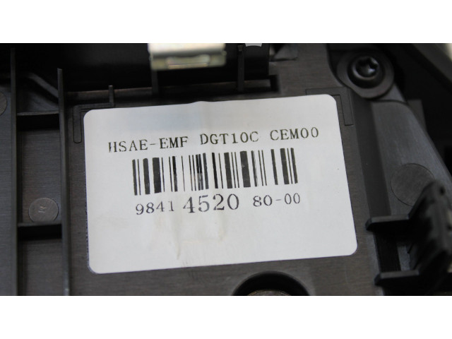 Дисплей    9841452080   Peugeot 2008 II