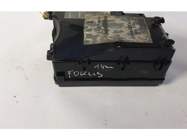 Блок предохранителей     Ford Focus    