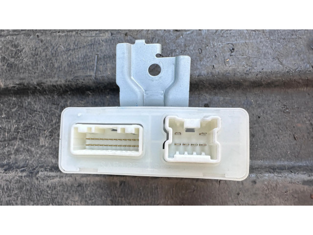 Блок управления 988001ME0A, B6A311701ME0A Infiniti M30