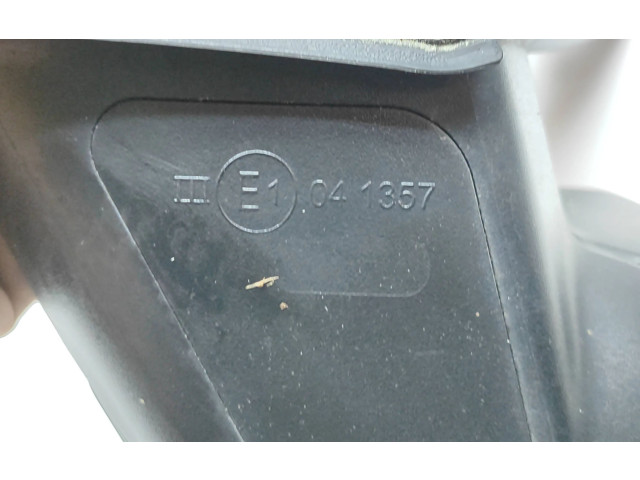 Zpětné zrcátko  BMW 2 F46 2016  E1041357  