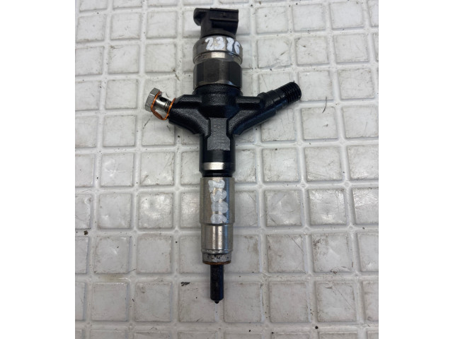 Форсунка 16613AA030 Subaru XV I