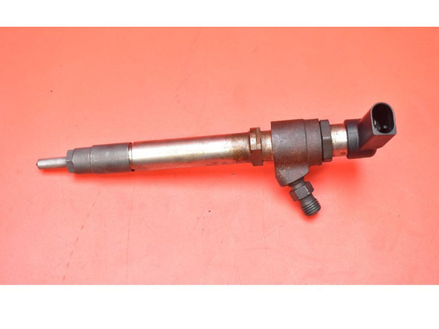 Форсунка 5U3Q-9K546-AA, 5U3Q-9K546-AA    Audi A6 S6 C6 4F   