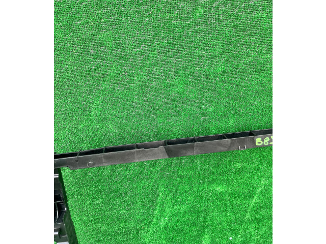 Диффузор  4KE121360G   Audi e-tron 