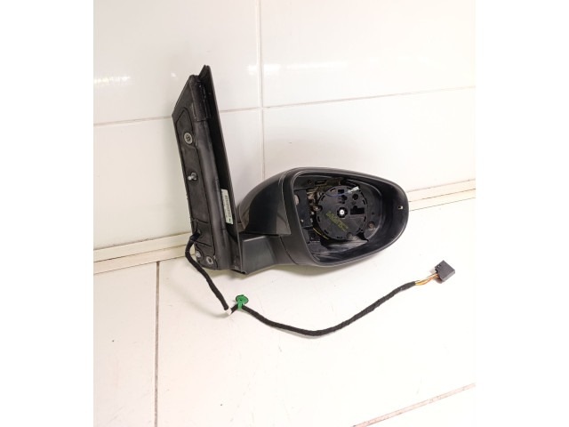 Зеркало электрическое Volkswagen Touran II 2010 - 2016 года