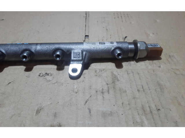 Топливная рампа Audi A3 S3 8P