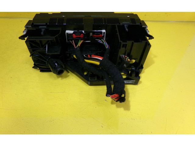 Блок управления климат-контролем    Volkswagen Touran I