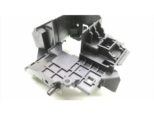 Монтажный кронштейн рулевой колонки