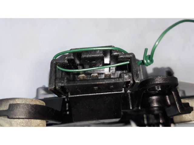 Моторчик заднего дворника A1569068200    Mercedes-Benz GLA W156