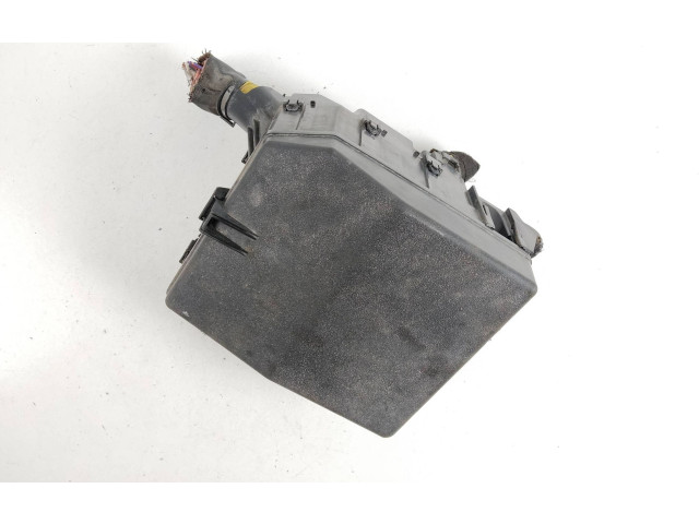 Pojistková skříňka Mitsubishi Outlander 2018