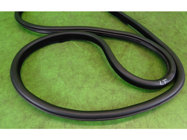 Уплотнительная резина (на дверях) Infiniti Q30