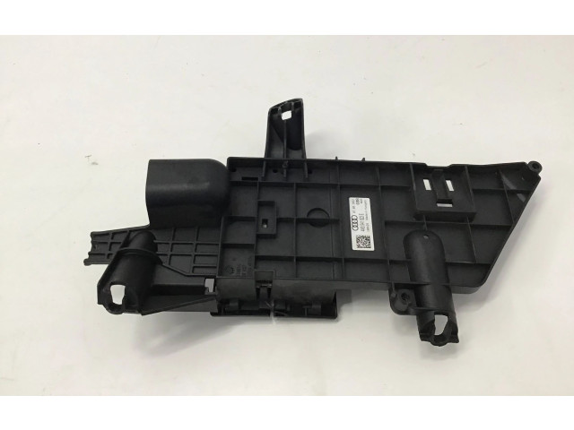 Pojistková skříňka 4M0941823 Audi Q7 4M 2021