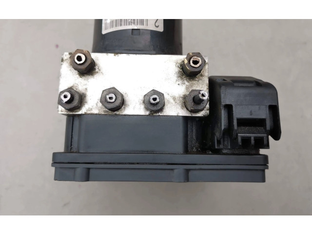 Блок АБС 30714956, 10092504113 Volvo V70 2005 - 2008 года