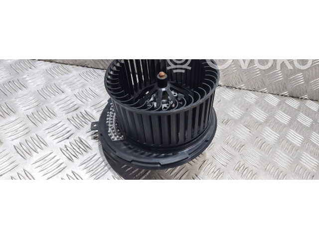 Вентилятор печки       Volkswagen Touran I