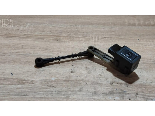 Задний рычаг датчика высоты подвески