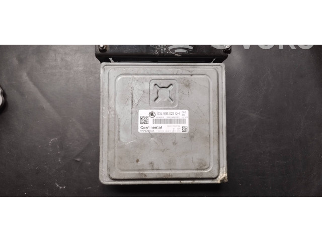 Řídící jednotka 03L906023QH, 5WP42960AA Seat Toledo IV (NH) 2011