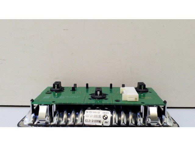 Фонарь освещения задних мест