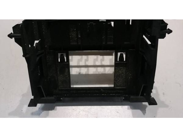 Блок предохранителей  8X0971845C   Audi A1    