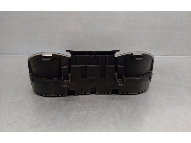 Přístrojová deska  Seat Ibiza IV (6J,6P) 2010 6J0920801A, 6J0920801AX  