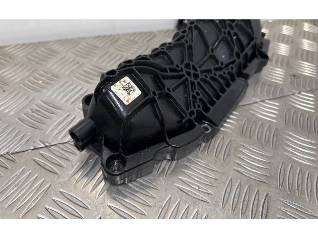 Всасывающий коллектор 06M133268P Audi Q5 SQ5