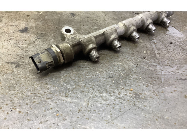 Топливная рампа 0445214181, 314002A420 KIA Ceed