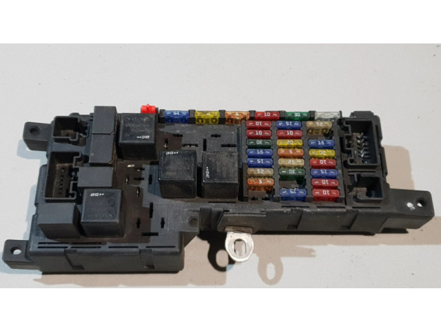 Блок предохранителей 518322326 Volvo S60