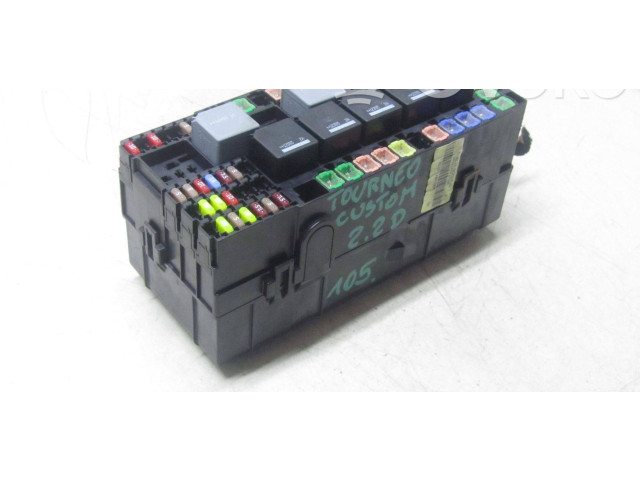 Блок предохранителей BK2T-14A175-CA Ford Tourneo Custom