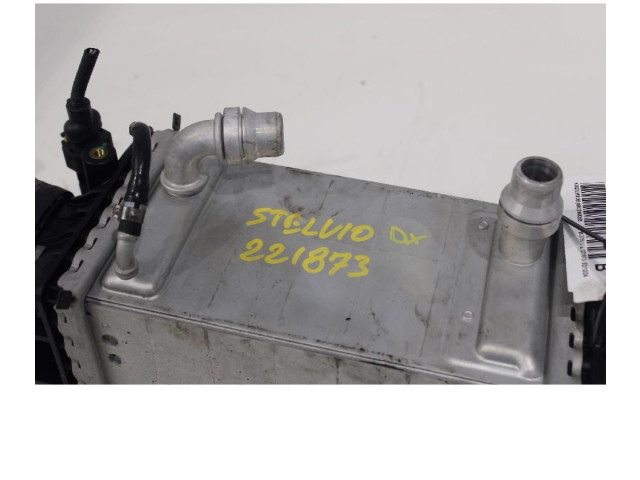 Интеркулер HW296004 Alfa Romeo Stelvio