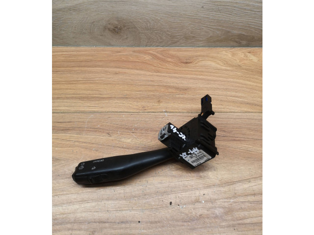 Ручка стеклоочистителей 1K0953519A   Volkswagen Touran I